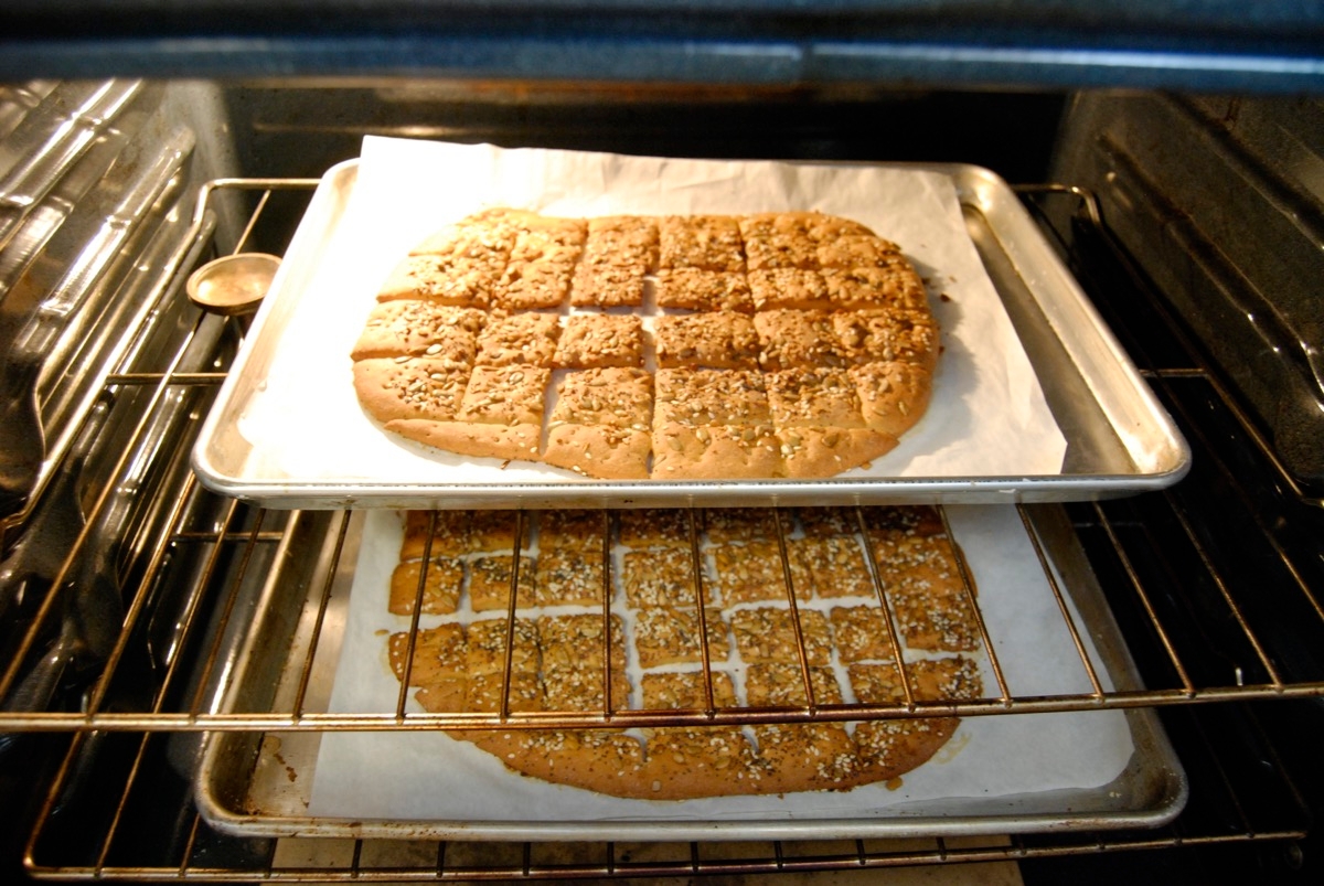 Keeping your baking crispy via @kingarthurflour