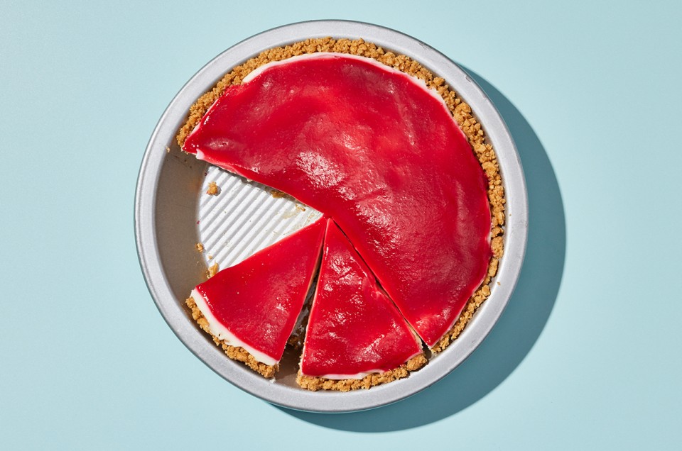 No-Bake Cheesecake with Raspberry Sauce - select to zoom