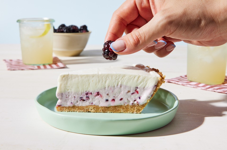 No-Churn Frozen Yogurt Pie - select to zoom