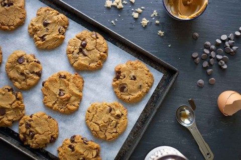 Flourless Peanut Butter Chocolate Chip Cookies - select to zoom