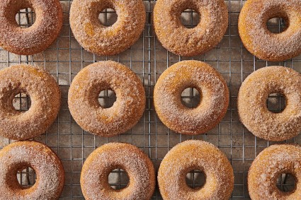 Pumpkin Cake Doughnuts